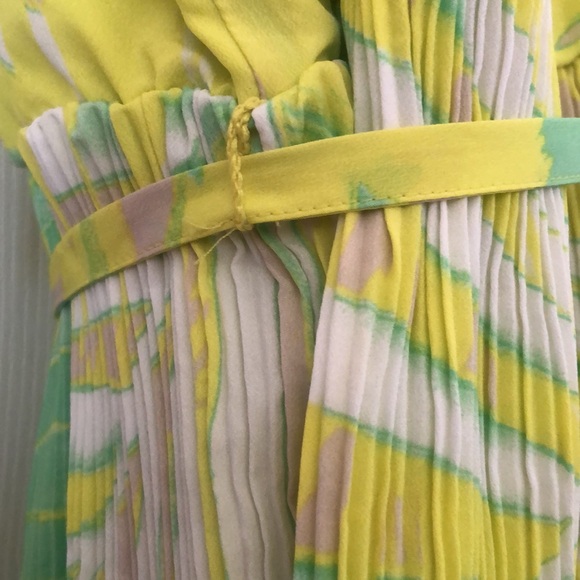 Woman’s lane Bryant green sleeveless spring plus size pleated chiffon neon dress - Picture 11 of 16